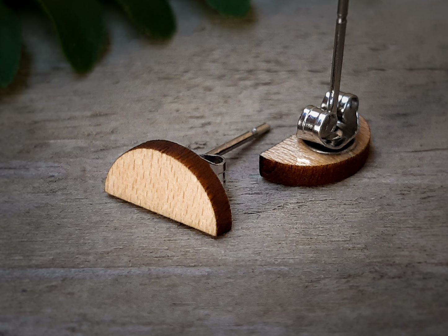 Houten Oorknopjes | Halve Cirkel | Esdoorn