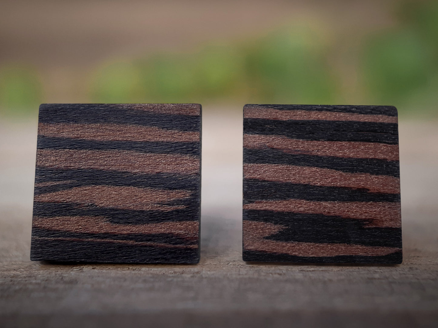 Houten Oorknopjes | Vierkant | Wengé