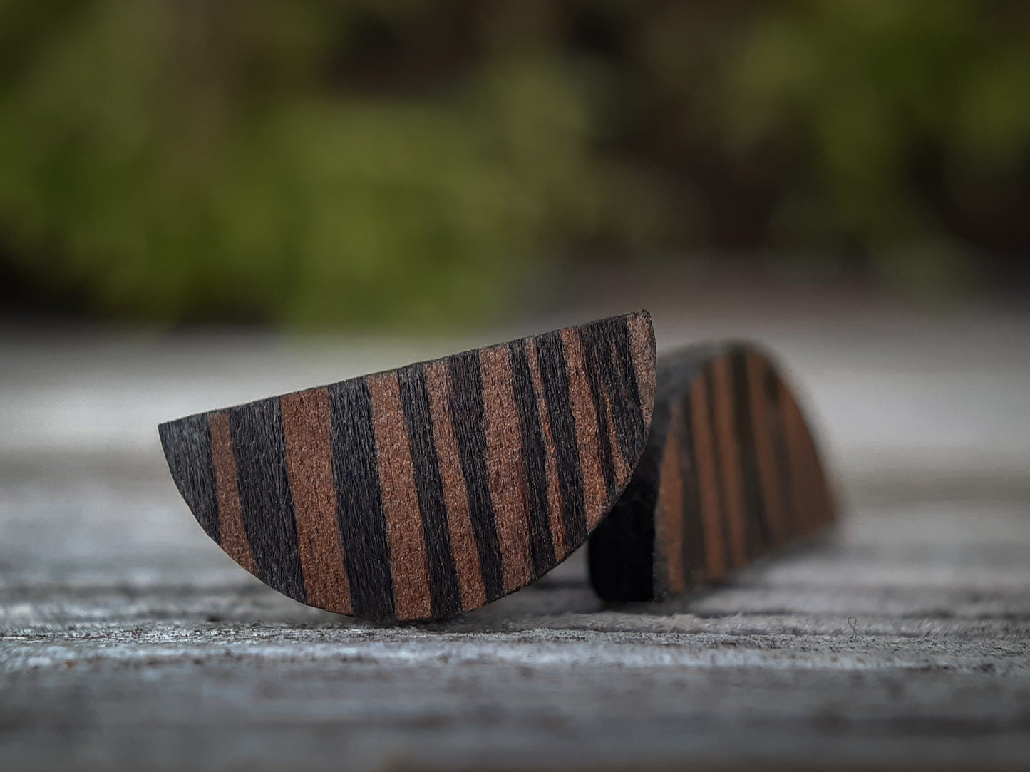 Houten Oorknopjes | Halve Cirkel | Wengé