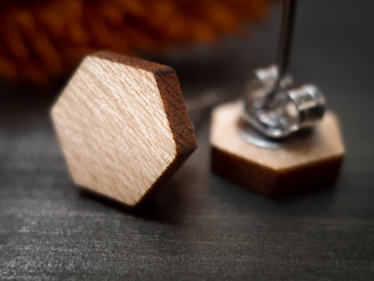 Houten Oorknopjes | Hexagon | Esdoorn